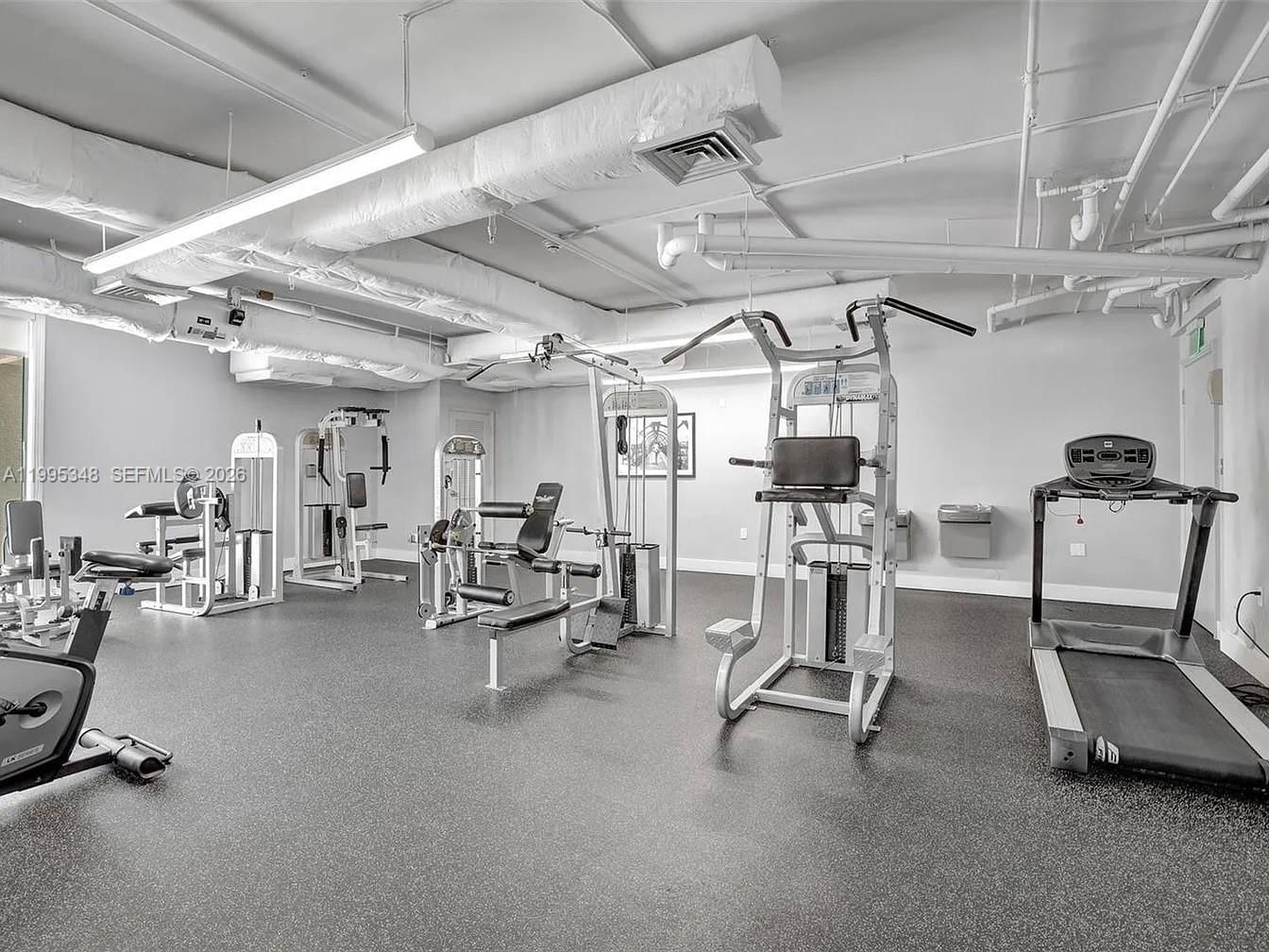 Real estate property located at 140 Dixie Hwy #1019, Broward, Hollywood Station Res Con, Hollywood, FL