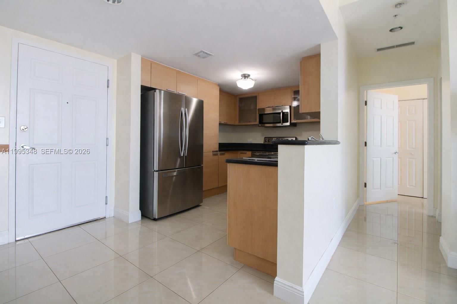 Real estate property located at 140 Dixie Hwy #1019, Broward, Hollywood Station Res Con, Hollywood, FL