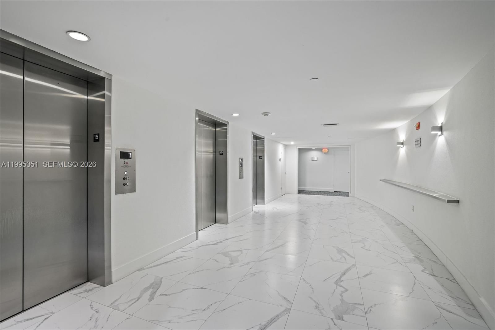 Real estate property located at 1000 West Ave #1423, Miami-dade, Mirador 1000 Condo, Miami Beach, FL