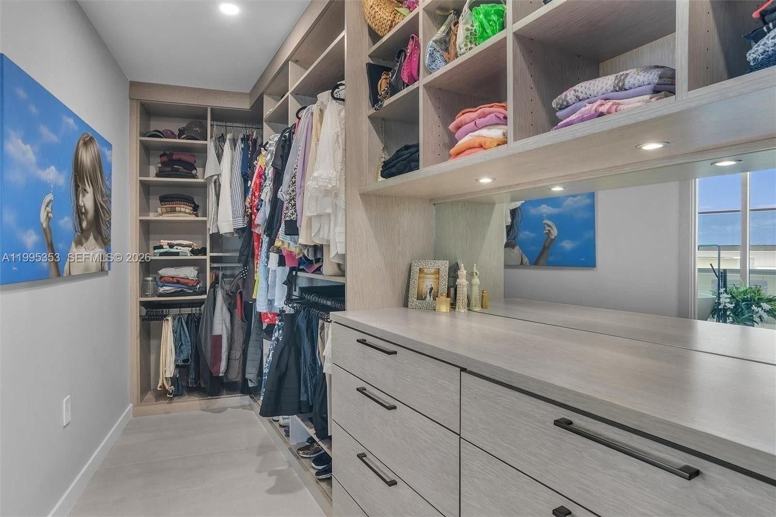 Real estate property located at 2200 Ocean Blvd N804, Broward, 2200 Fort Lauderdale Beac, Fort Lauderdale, FL