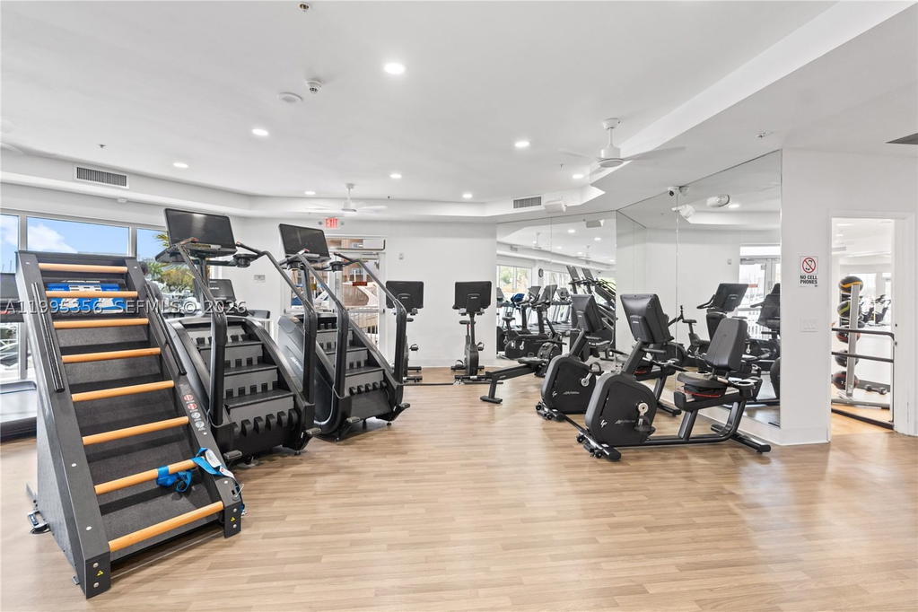 Real estate property located at 3340 190th St #1004, Miami-dade, Aventura Marina Condo Num, Aventura, FL