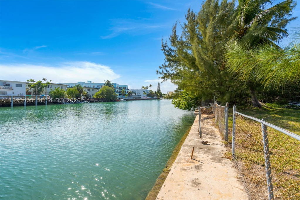 Real estate property located at 10 Shore Dr, Miami-dade, Normandy Golf Course Sub, Miami Beach, FL