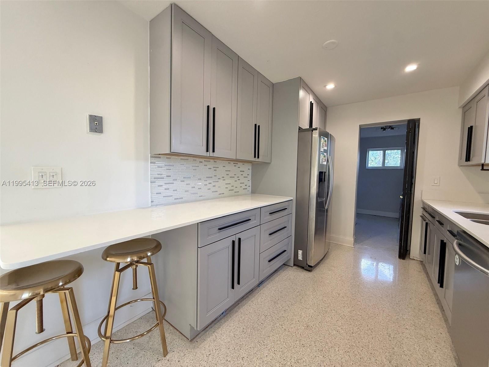 Real estate property located at 207 12th Ave, Broward, College Homesites, Dania Beach, FL