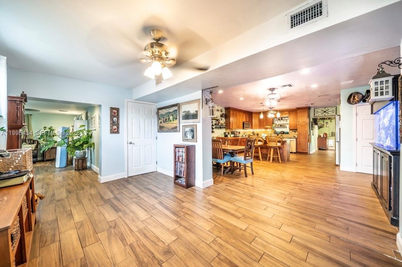 Real estate property located at 6890 57th St, Broward, Everglades Land Sales Co, Davie, FL