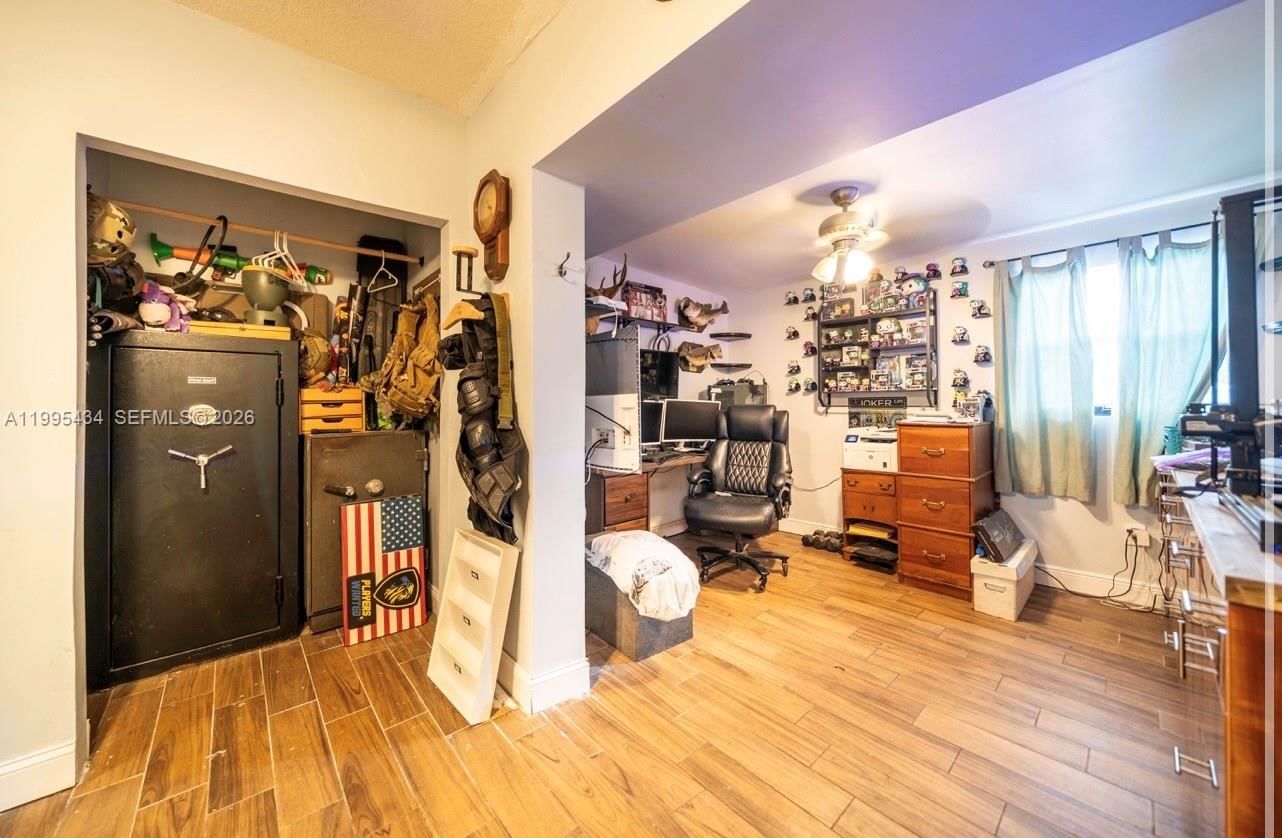 Real estate property located at 6890 57th St, Broward, Everglades Land Sales Co, Davie, FL