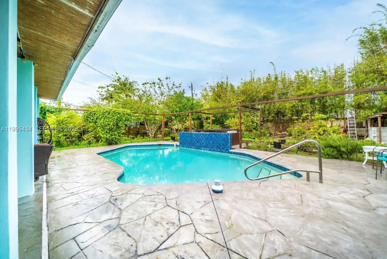 Real estate property located at 6890 57th St, Broward, Everglades Land Sales Co, Davie, FL