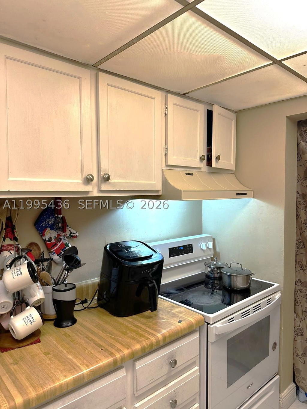 Real estate property located at 3720 Inverrary Dr #1J, Broward, International Village At, Lauderhill, FL