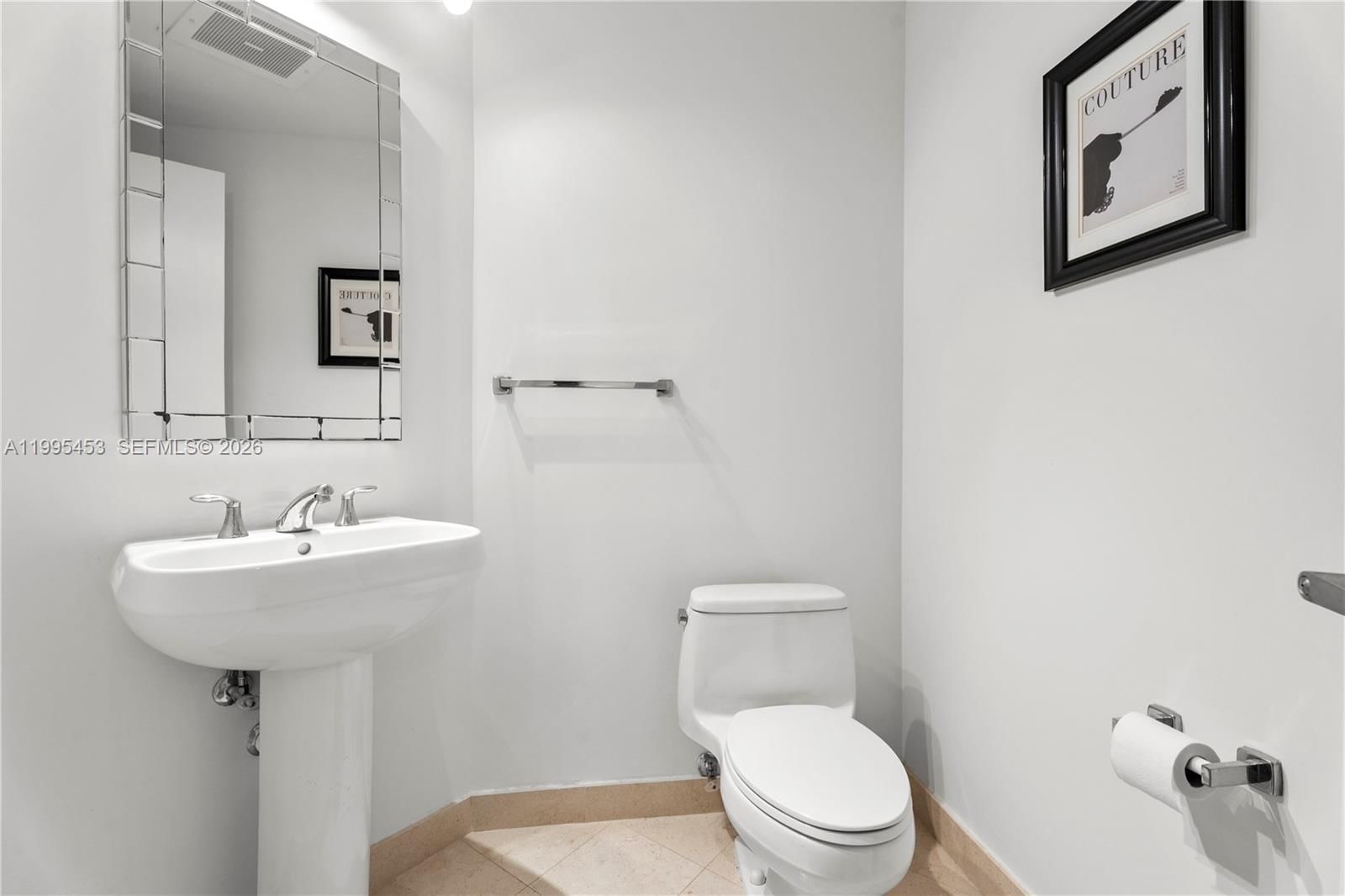Real estate property located at 1060 Brickell Ave #2117, Miami-dade, 1060 Brickell Condo, Miami, FL
