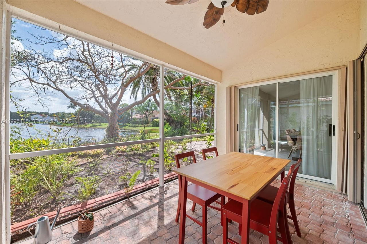 Real estate property located at 380 Cameron Dr, Broward, Sector 4, Weston, FL
