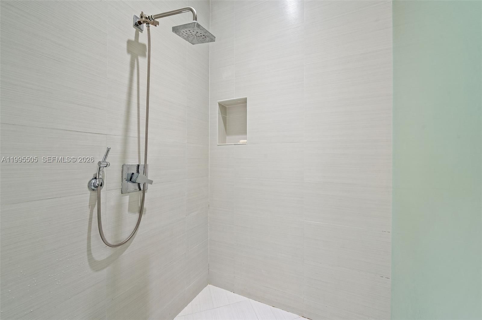 Real estate property located at 10305 63rd Ter #105, Miami-dade, Landmark At Doral Condo, Doral, FL