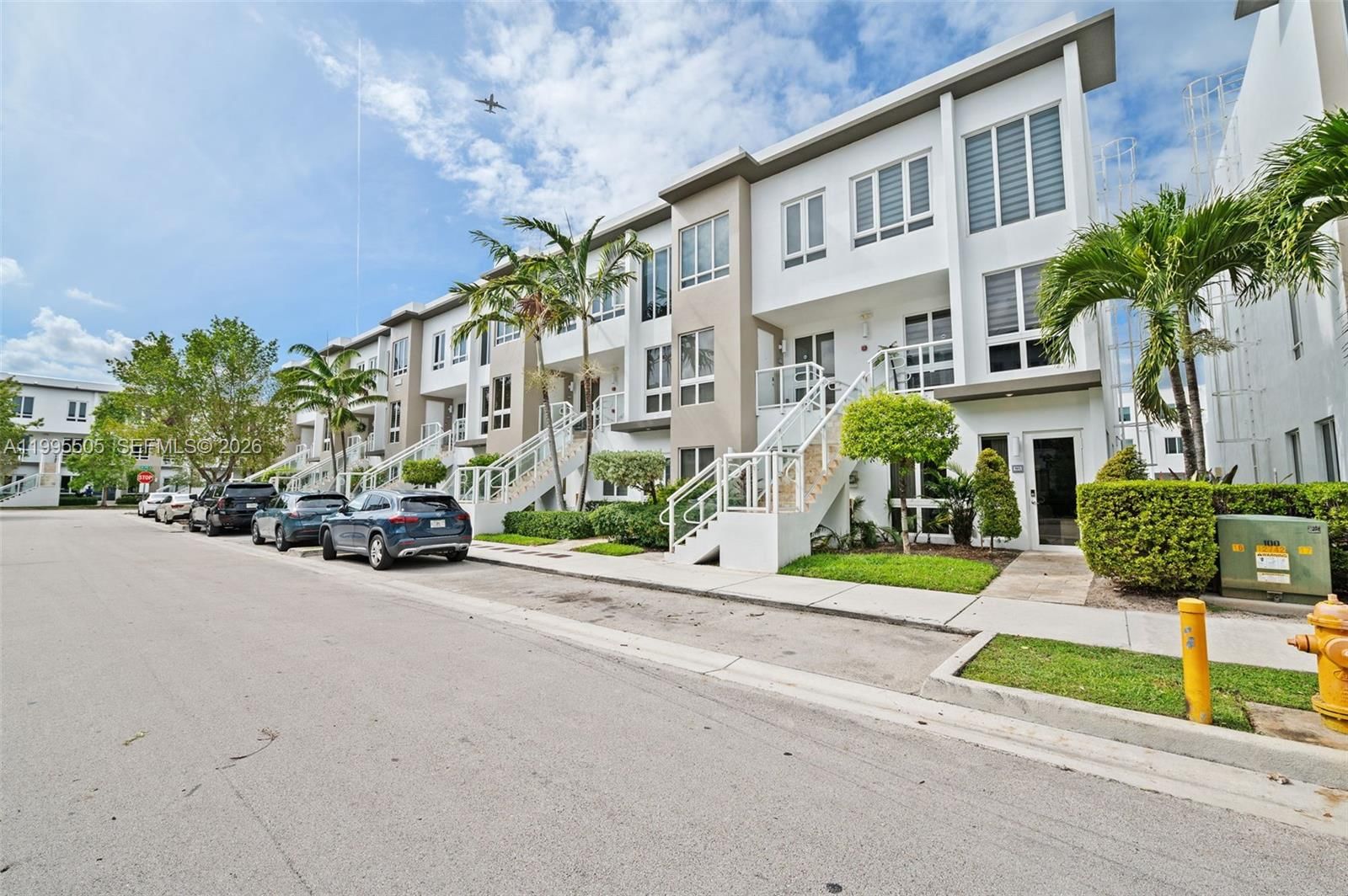 Real estate property located at 10305 63rd Ter #105, Miami-dade, Landmark At Doral Condo, Doral, FL