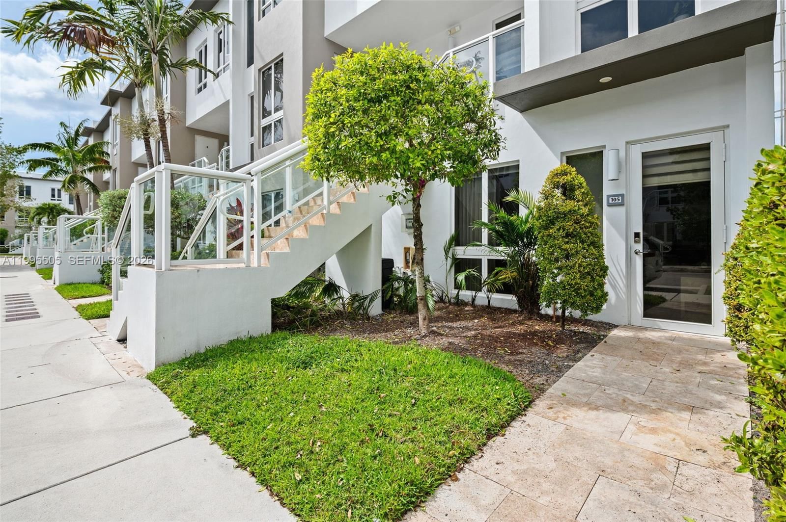 Real estate property located at 10305 63rd Ter #105, Miami-dade, Landmark At Doral Condo, Doral, FL