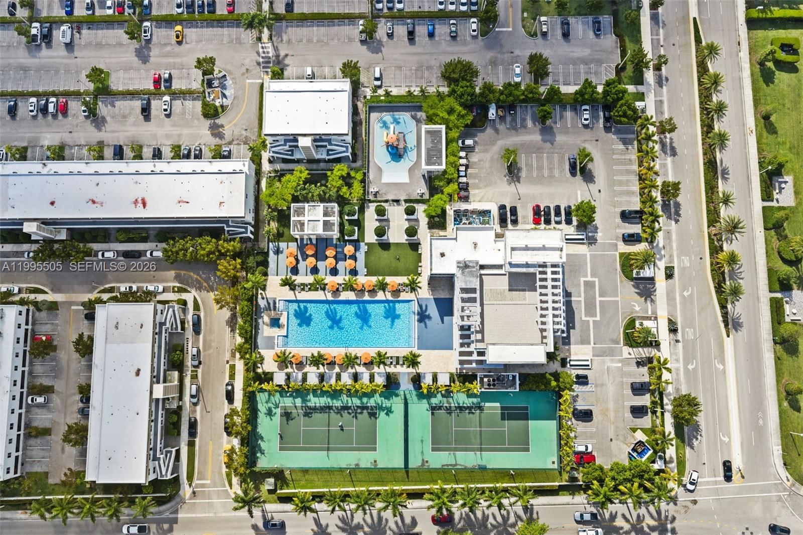 Real estate property located at 10305 63rd Ter #105, Miami-dade, Landmark At Doral Condo, Doral, FL