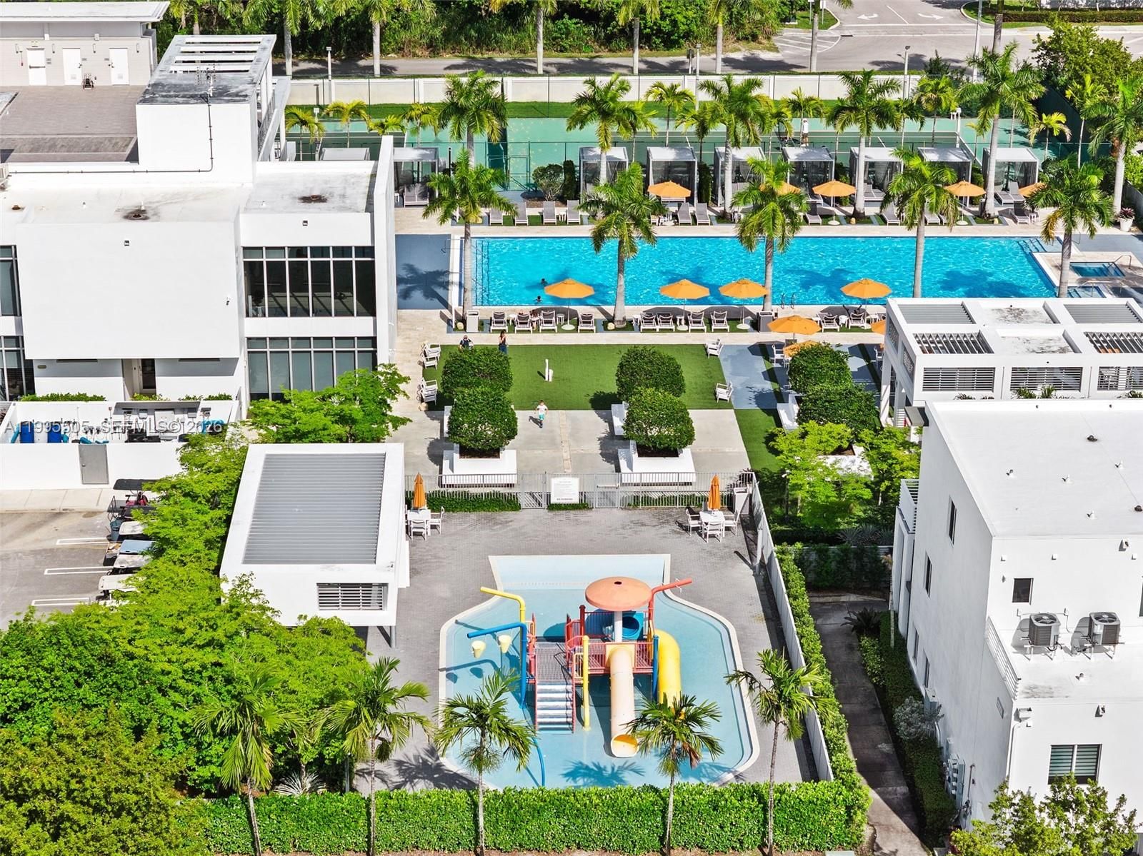 Real estate property located at 10305 63rd Ter #105, Miami-dade, Landmark At Doral Condo, Doral, FL