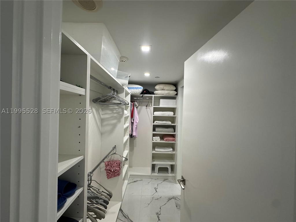 Real estate property located at 19500 Turnberry Way #14C, Miami-dade, Marina Tower Condo, Aventura, FL