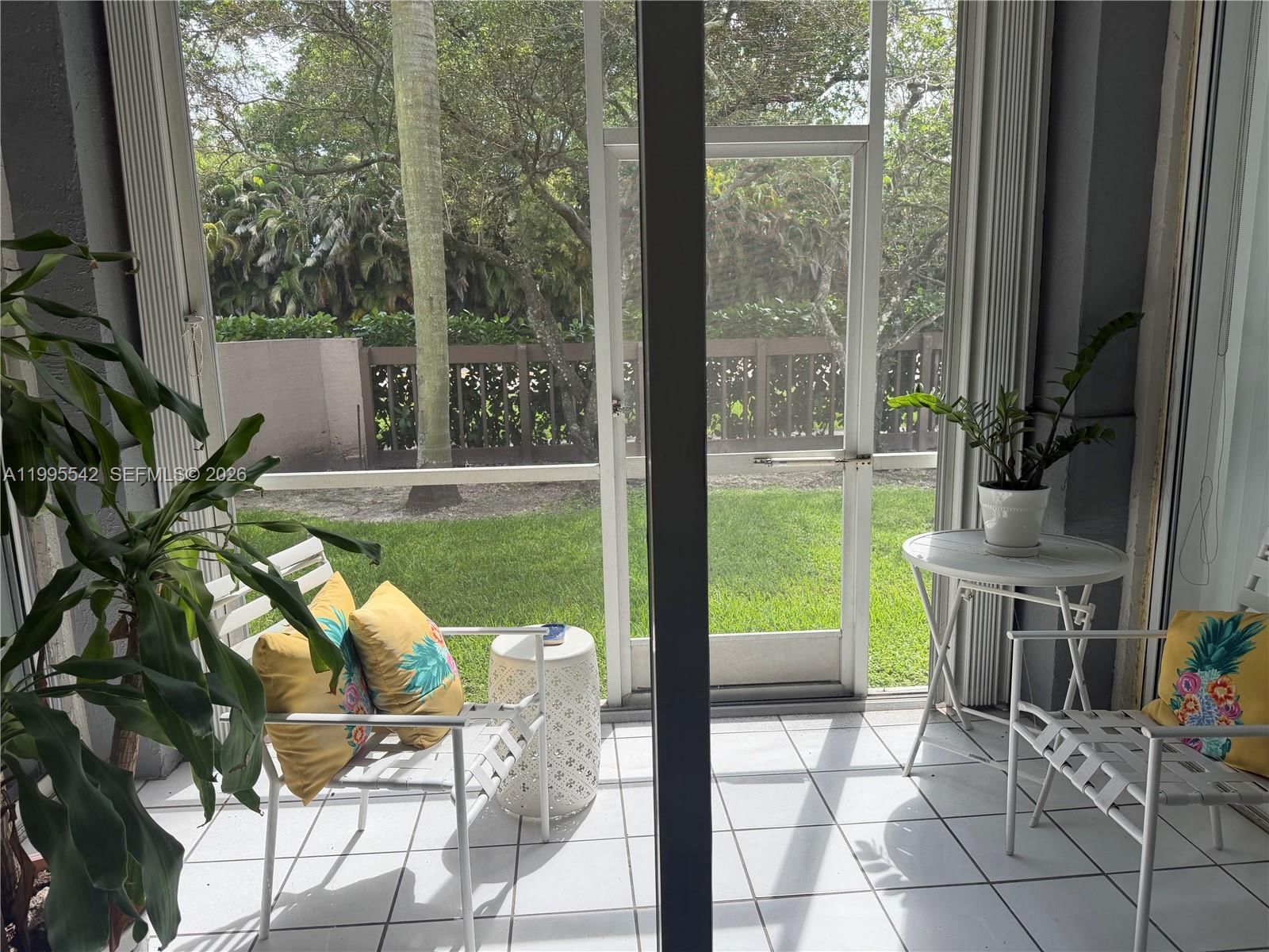 Real estate property located at 9725 52nd St #111, Miami-dade, Doral House Condo No 3, Doral, FL