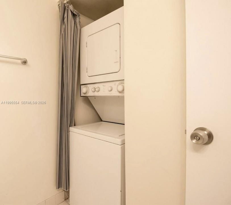 Real estate property located at 20850 San Simeon Way #408-5, Miami-dade, Lakeview Of The Calf Club, Miami, FL