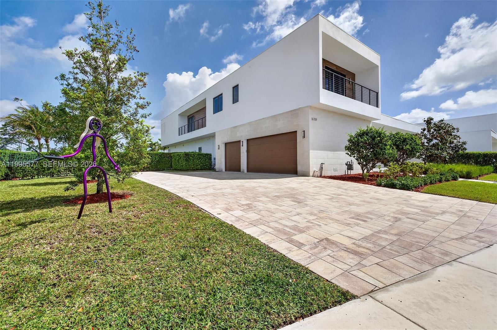 Real estate property located at 16709 Botaniko Drive North, Broward, Weston Estates, Weston, FL