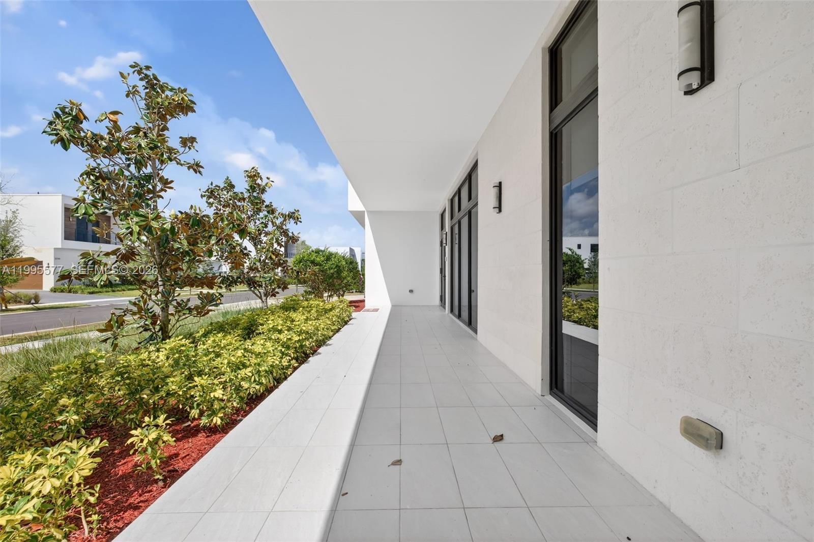 Real estate property located at 16709 Botaniko Drive North, Broward, Weston Estates, Weston, FL