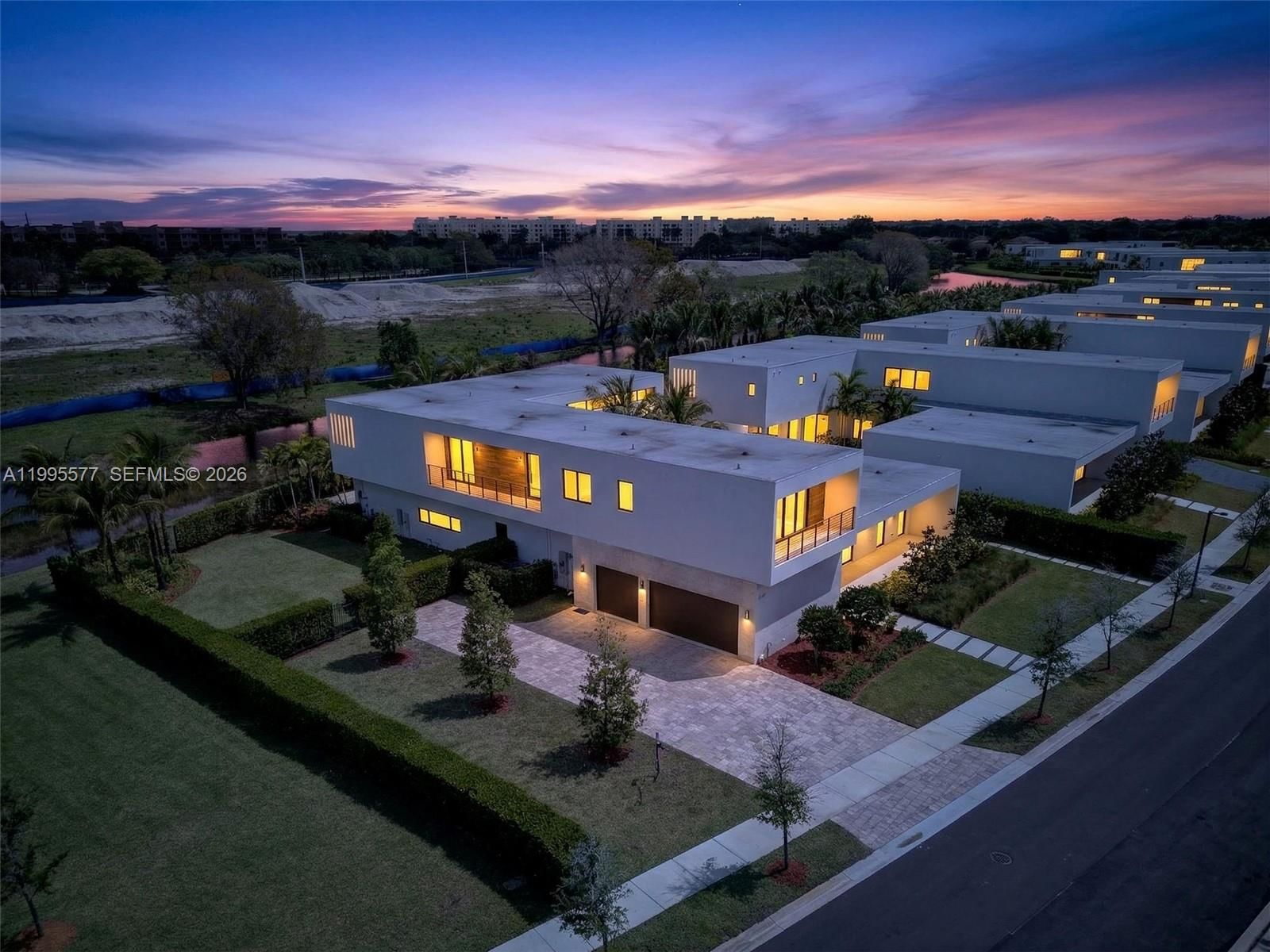 Real estate property located at 16709 Botaniko Drive North, Broward, Weston Estates, Weston, FL