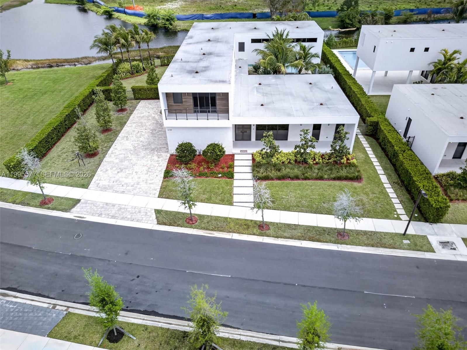 Real estate property located at 16709 Botaniko Drive North, Broward, Weston Estates, Weston, FL