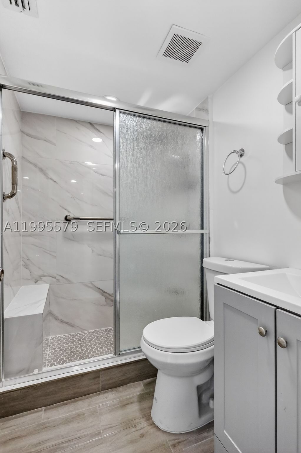 Real estate property located at 275 Gate Rd #104, Broward, Villas At Carriage Hills, Hollywood, FL