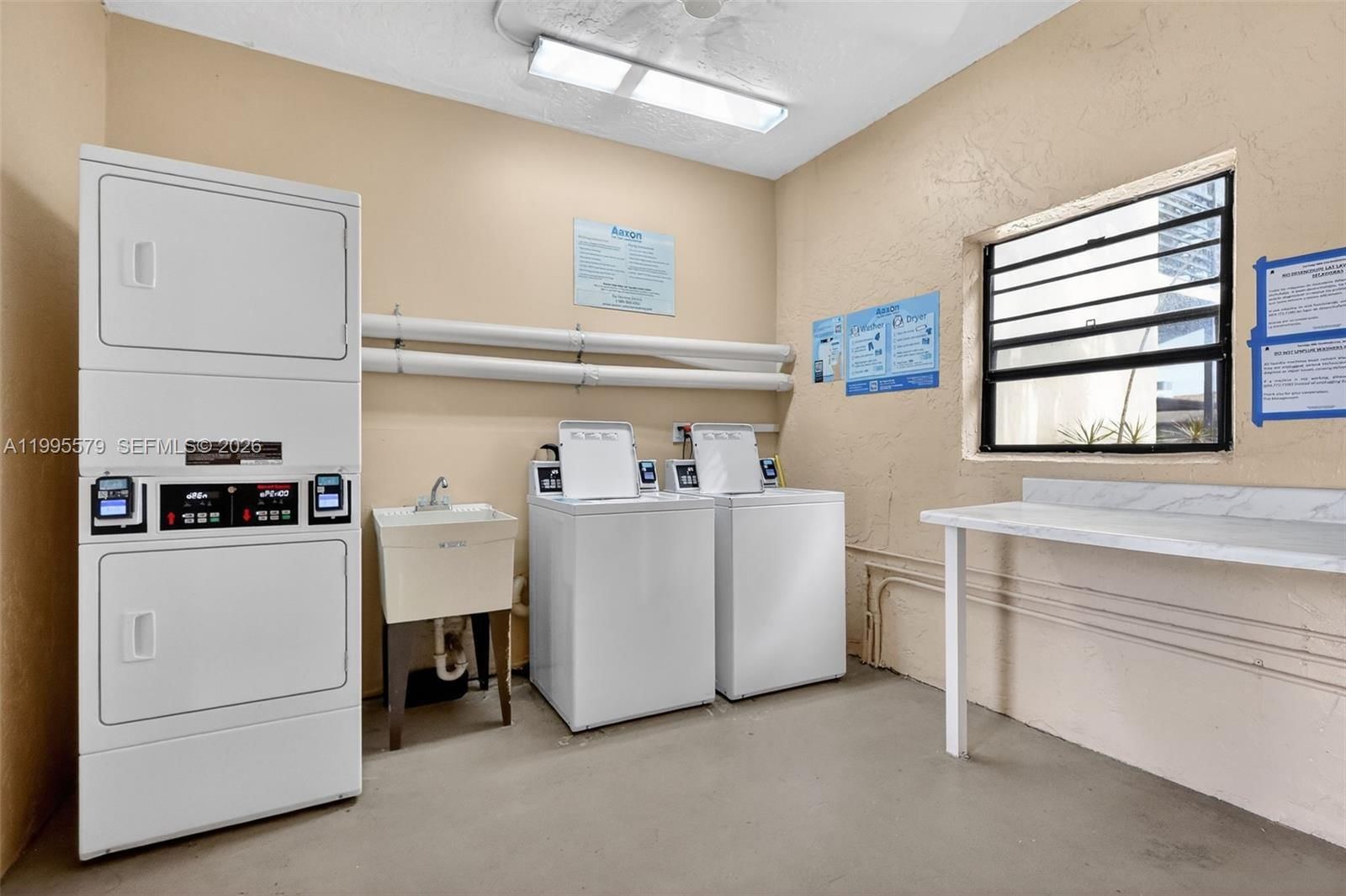 Real estate property located at 275 Gate Rd #104, Broward, Villas At Carriage Hills, Hollywood, FL