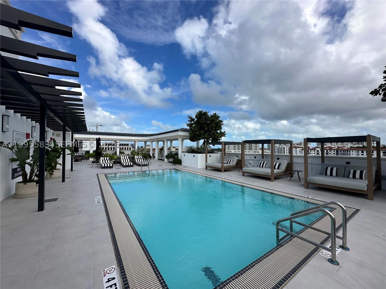 Real estate property located at 4220 Laguna St #308, Miami-dade, The Avenue Coral Gables, Coral Gables, FL