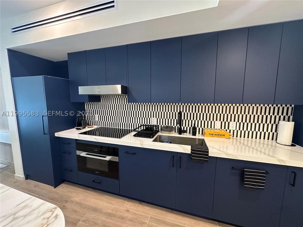 Real estate property located at 4220 Laguna St #308, Miami-dade, The Avenue Coral Gables, Coral Gables, FL