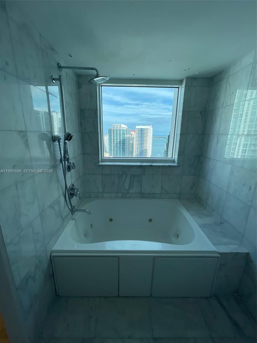 Real estate property located at 1250 Miami Ave #3506, Miami-dade, Vue At Brickell Condo, Miami, FL