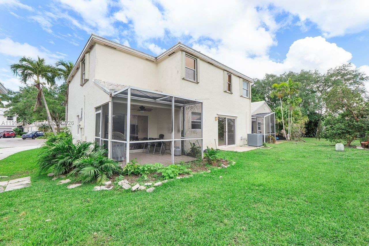 Real estate property located at 9602 8th Cir, Broward, Jacaranda Parcel 218, Plantation, FL