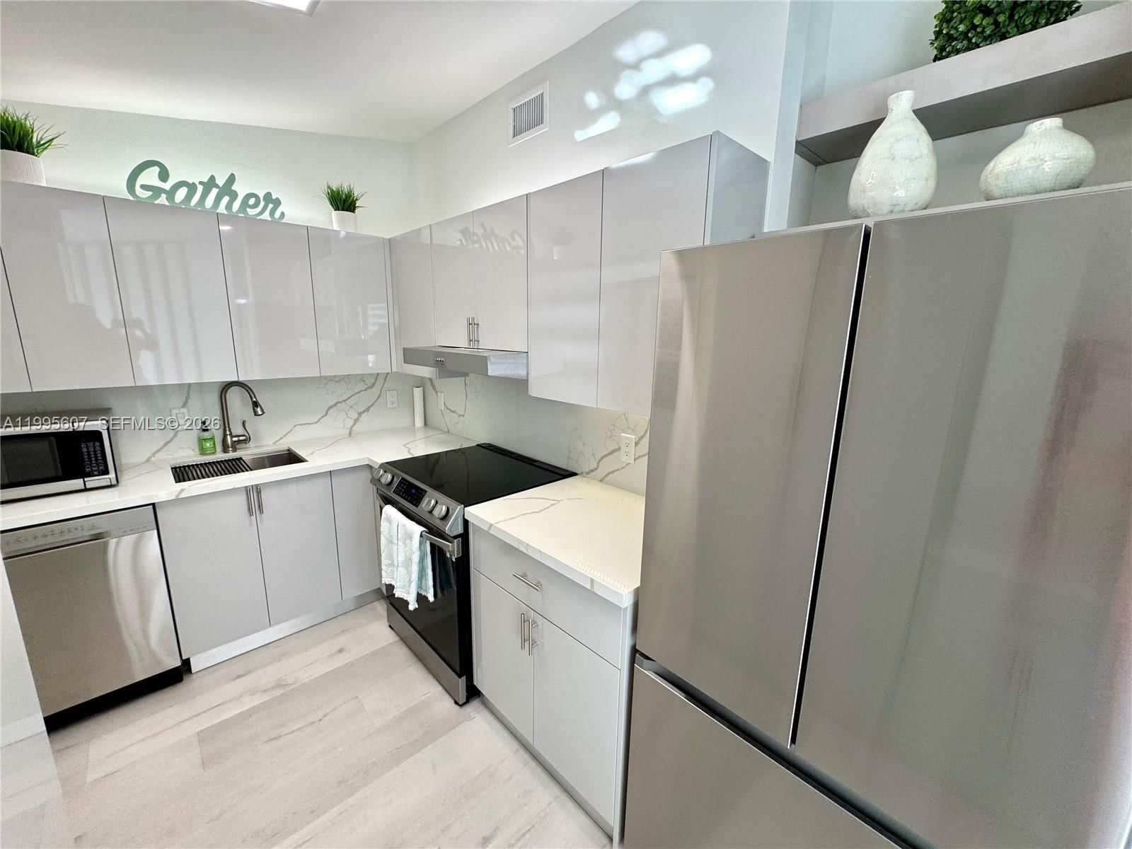 Real estate property located at 2406 Marathon Ln, Broward, Lauderdale Isles No 2-blk, Fort Lauderdale, FL