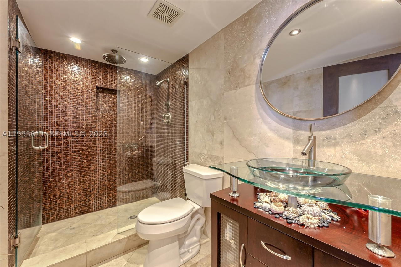 Real estate property located at 3800 Ocean Drive #1606, Broward, Hallmark Of Hollywood Con, Hollywood, FL