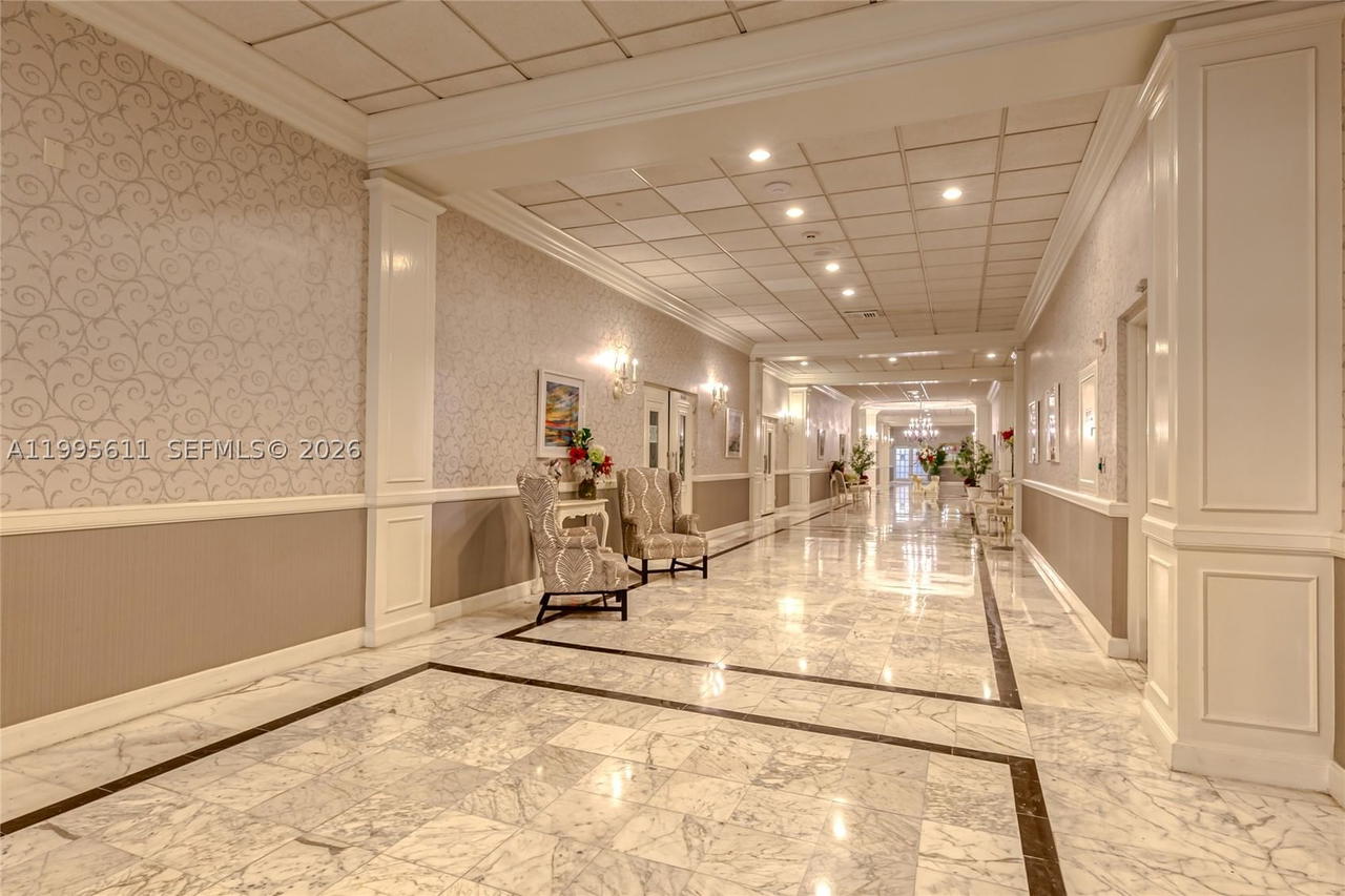 Real estate property located at 3800 Ocean Drive #1606, Broward, Hallmark Of Hollywood Con, Hollywood, FL