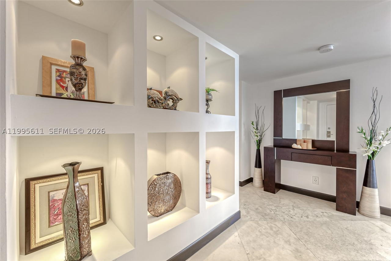 Real estate property located at 3800 Ocean Drive #1606, Broward, Hallmark Of Hollywood Con, Hollywood, FL