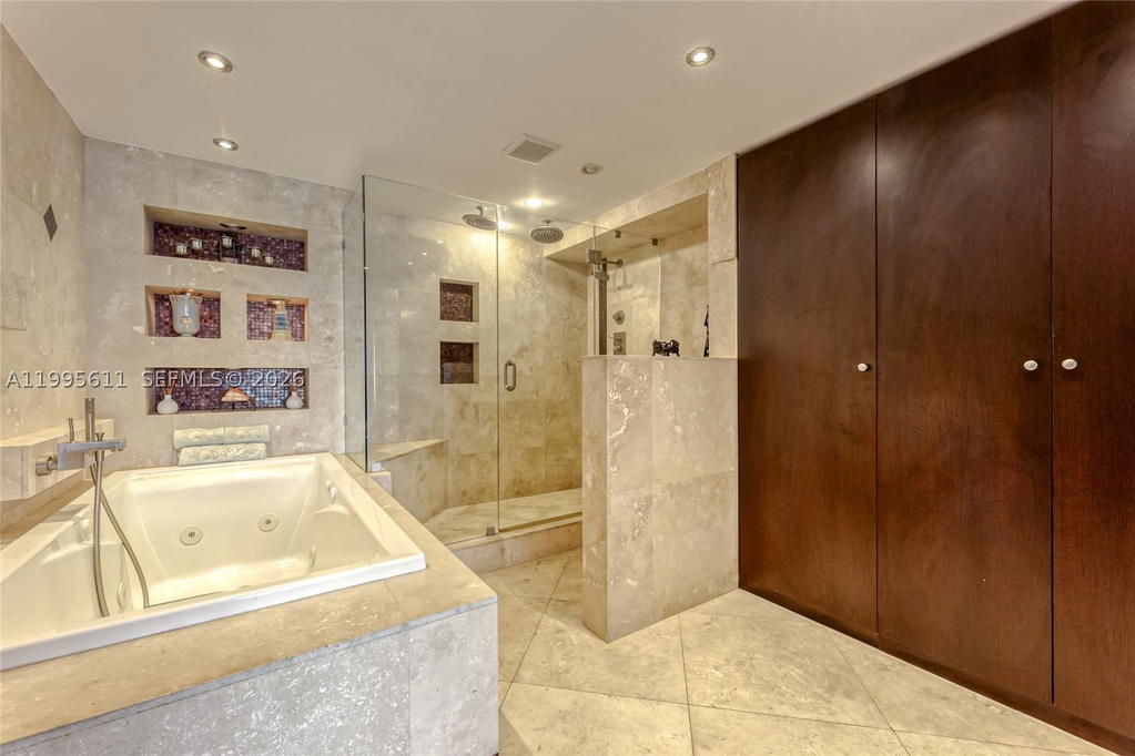 Real estate property located at 3800 Ocean Drive #1606, Broward, Hallmark Of Hollywood Con, Hollywood, FL