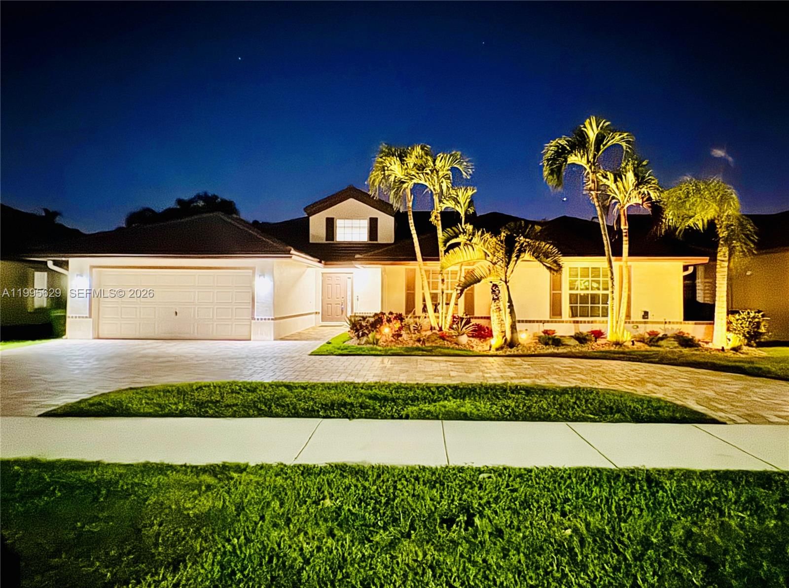Real estate property located at 2723 Abiaca Cir, Broward, Forest Ridge Single Famil, Davie, FL