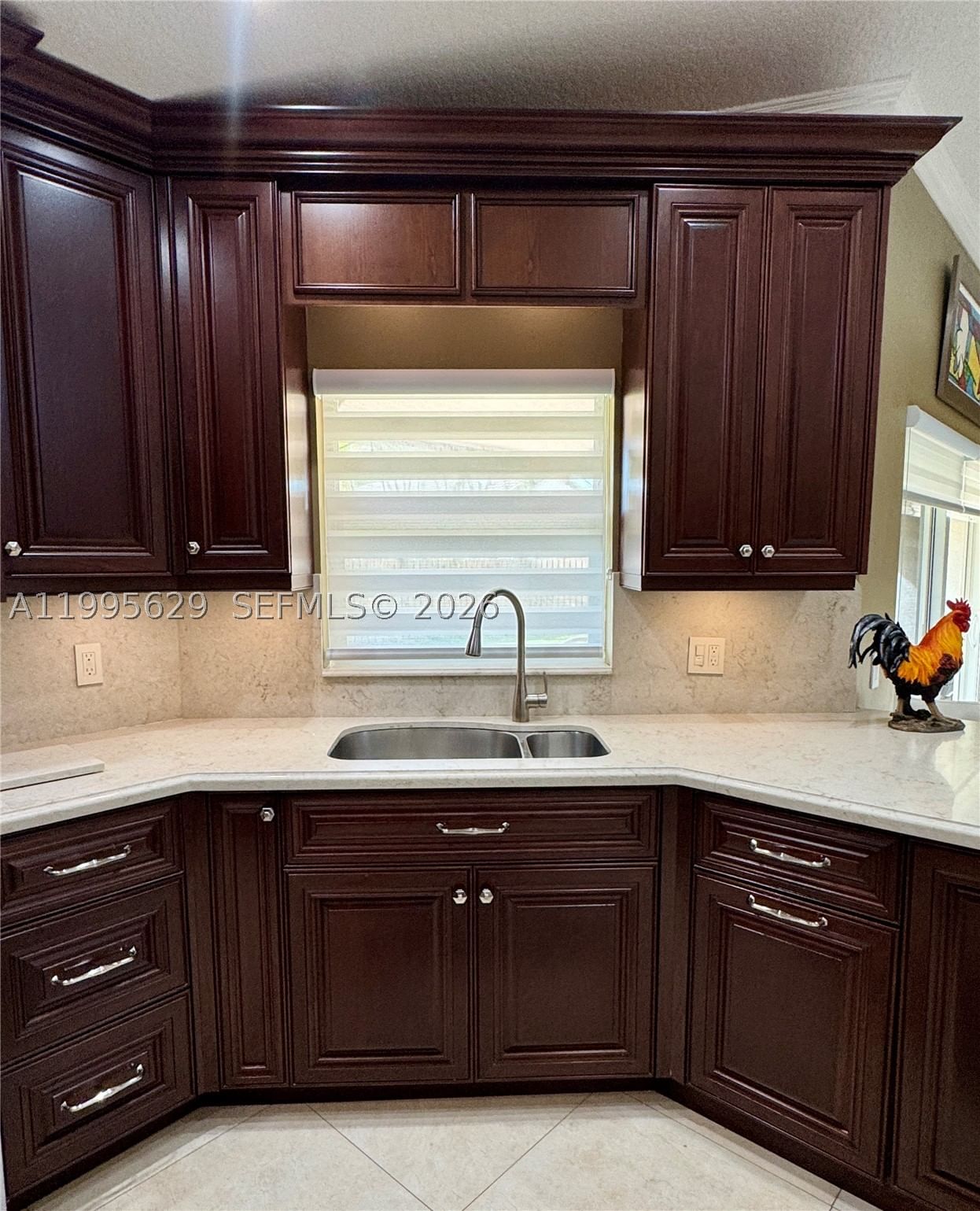 Real estate property located at 2723 Abiaca Cir, Broward, Ridge On Nob Hill, Davie, FL