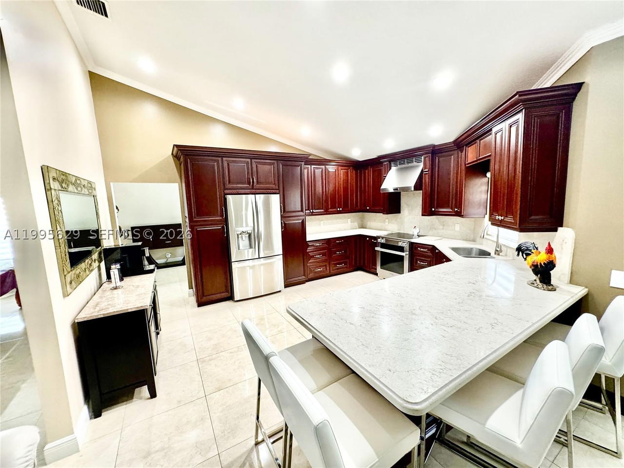 Real estate property located at 2723 Abiaca Cir, Broward, Ridge On Nob Hill, Davie, FL