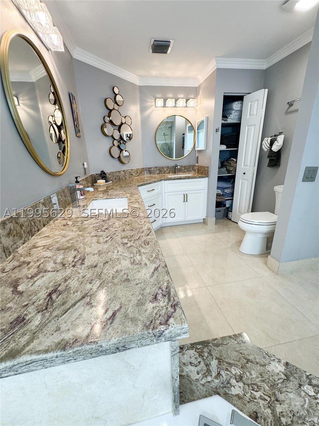 Real estate property located at 2723 Abiaca Cir, Broward, Ridge On Nob Hill, Davie, FL