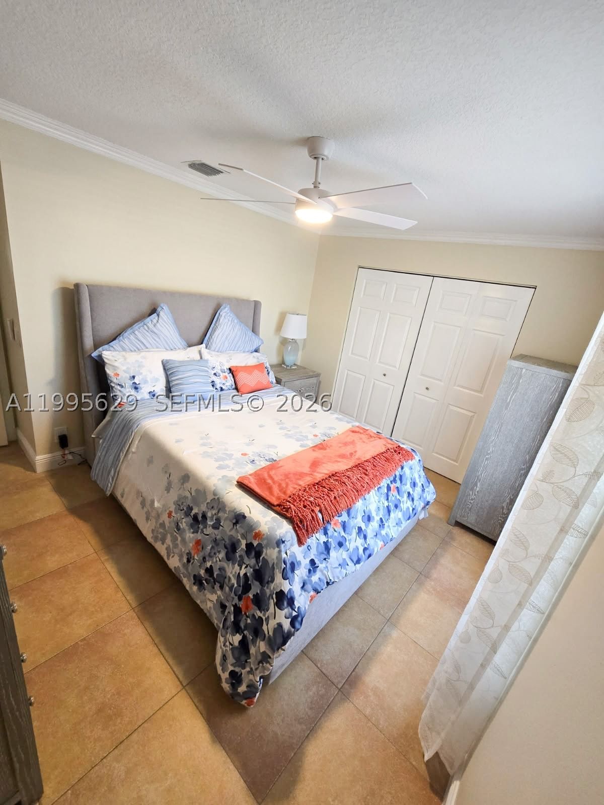 Real estate property located at 2723 Abiaca Cir, Broward, Ridge On Nob Hill, Davie, FL