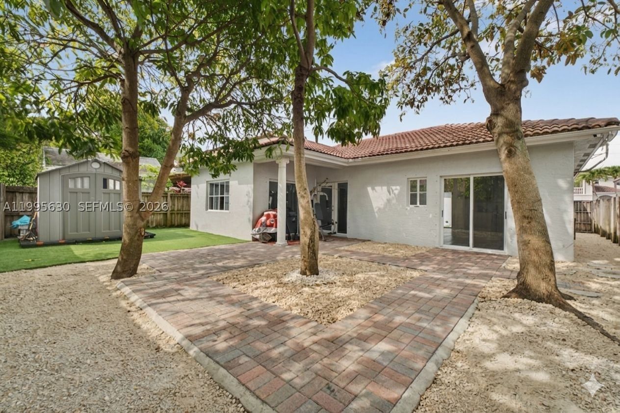 Real estate property located at 1281 41st Pl, Miami-dade, Cristys Homes, Homestead, FL