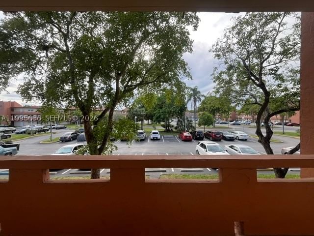 Real estate property located at 8810 Mcnab Rd #204, Broward, Greens Condo Apts Phase I, Tamarac, FL