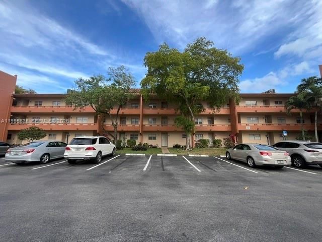 Real estate property located at 8810 Mcnab Rd #204, Broward, Greens Condo Apts Phase I, Tamarac, FL