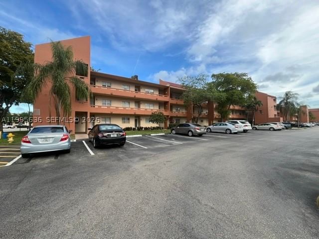 Real estate property located at 8810 Mcnab Rd #204, Broward, Greens Condo Apts Phase I, Tamarac, FL
