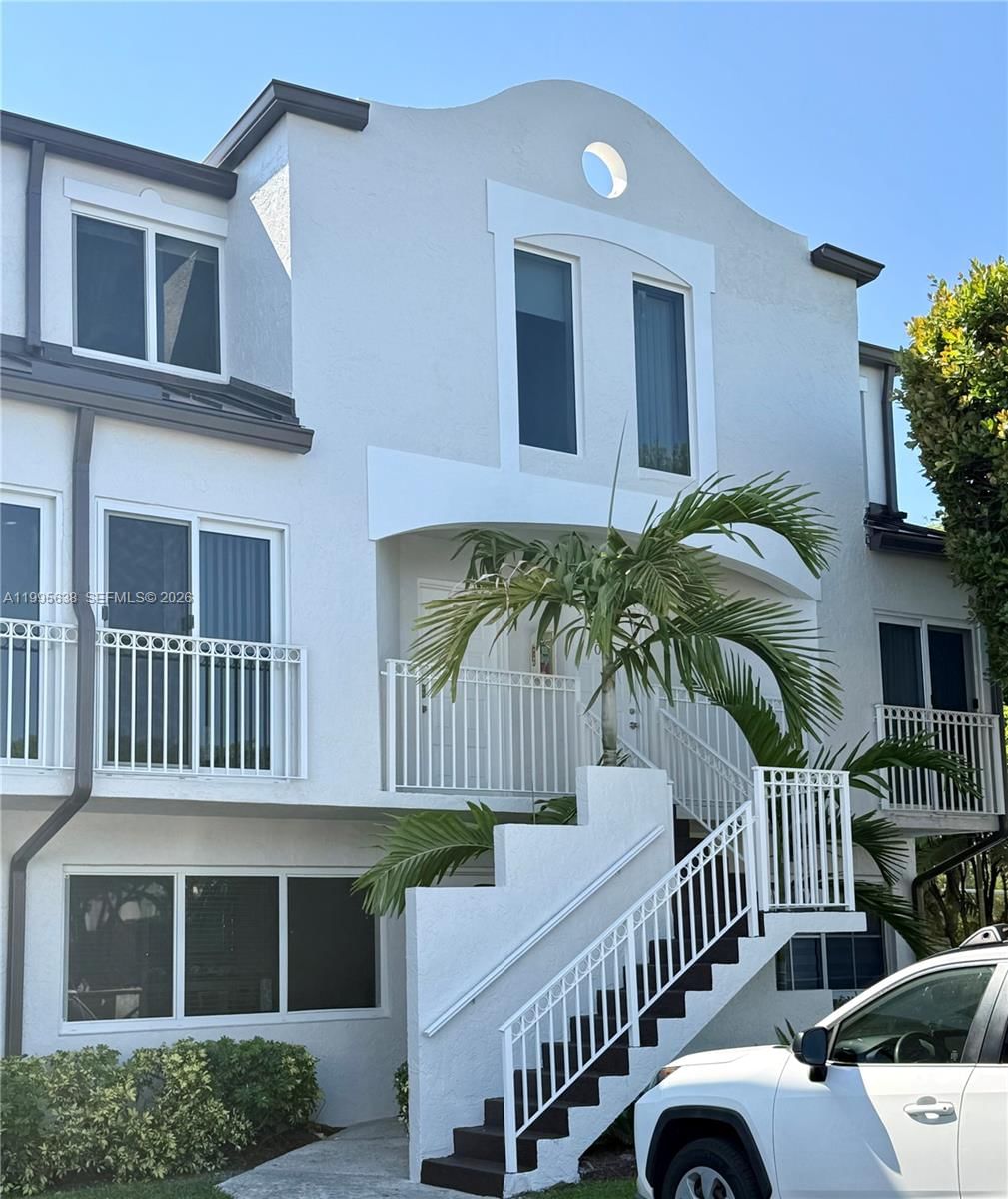 Real estate property located at 8660 5th Ter #15-108, Miami-dade, Coral Pointe Townhomes Co, Miami, FL