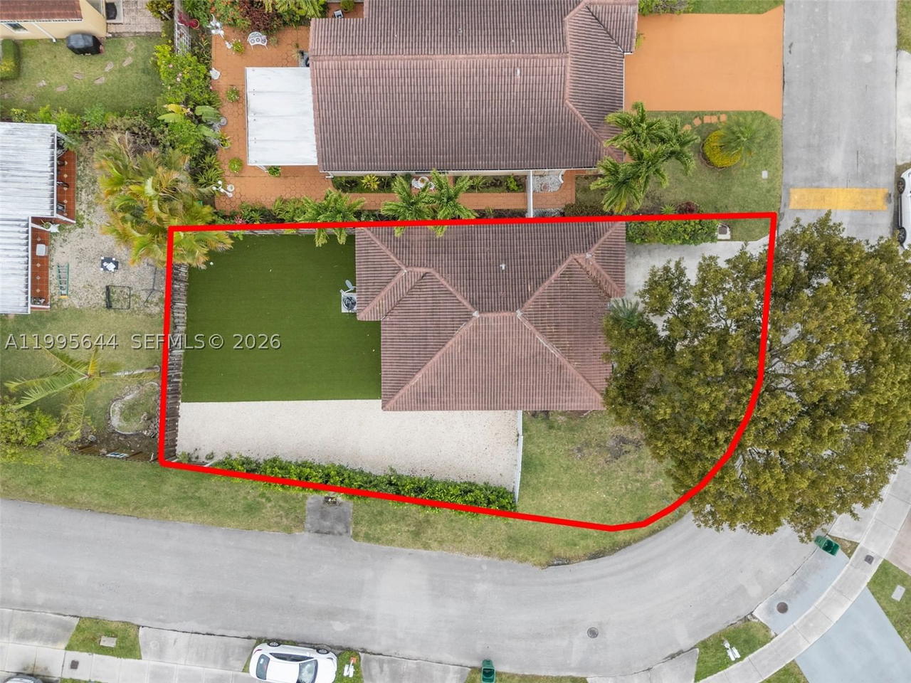 Real estate property located at 17570 142nd Ct, Miami-dade, Weitzer Serena Lakes West, Miami, FL