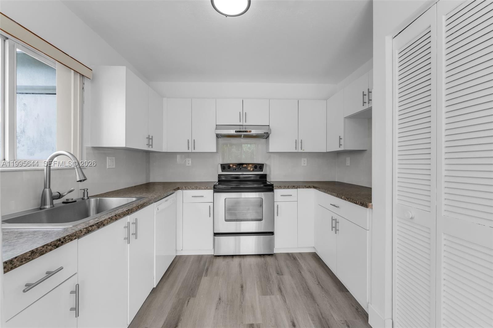 Real estate property located at 17570 142nd Ct, Miami-dade, Weitzer Serena Lakes West, Miami, FL