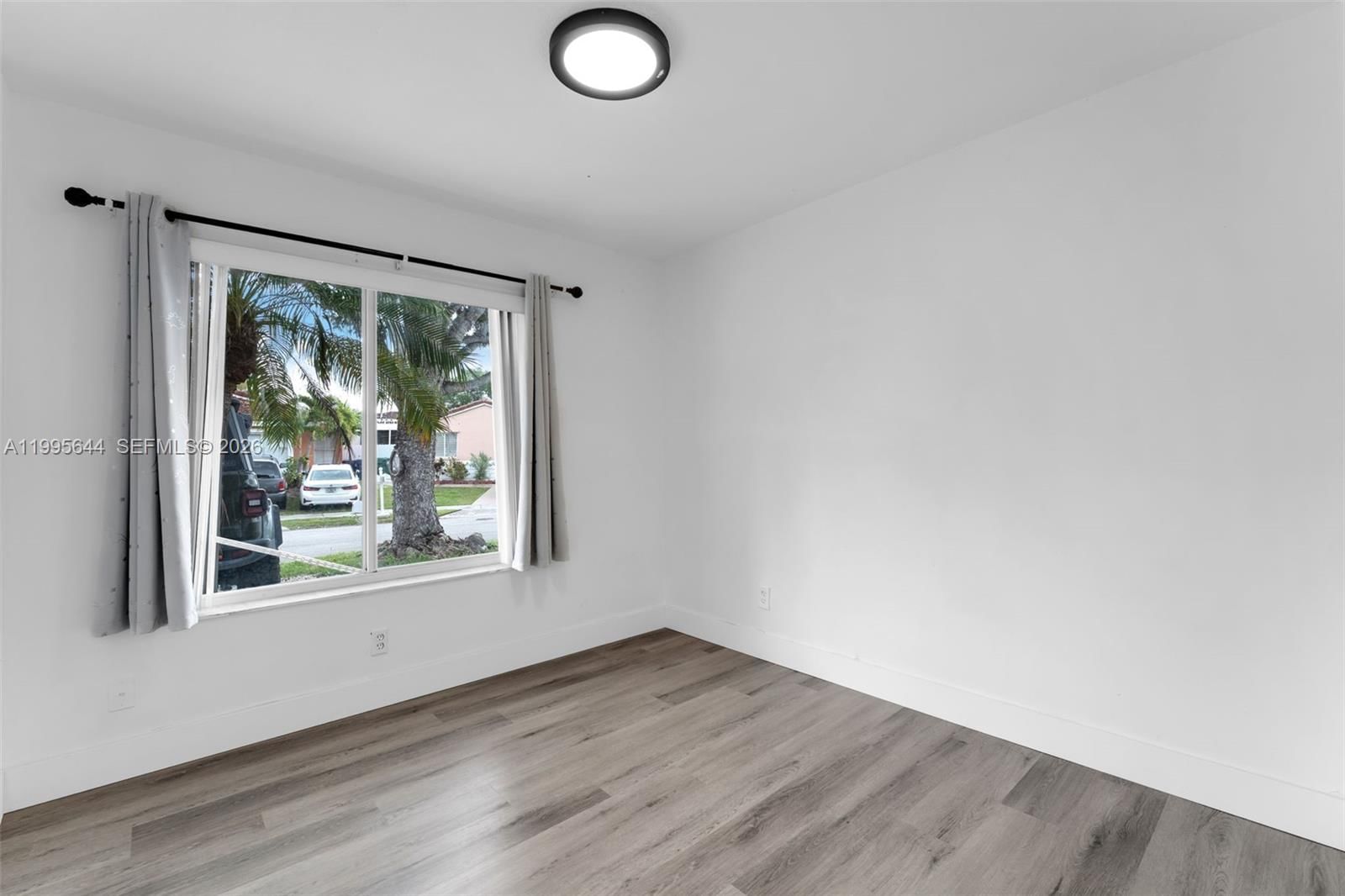 Real estate property located at 17570 142nd Ct, Miami-dade, Weitzer Serena Lakes West, Miami, FL