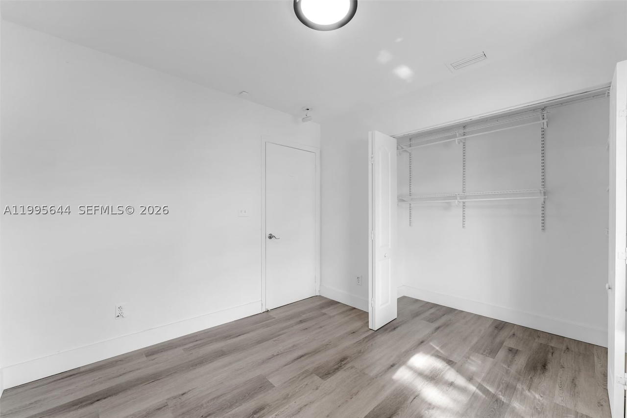 Real estate property located at 17570 142nd Ct, Miami-dade, Weitzer Serena Lakes West, Miami, FL